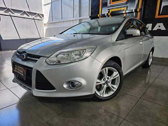 FORD FOCUS 2.0 S SEDAN 16V FLEX 4P POWERSHIFT